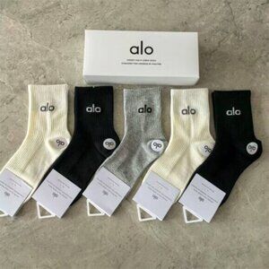 Alo Yoga Socks 5 Pack